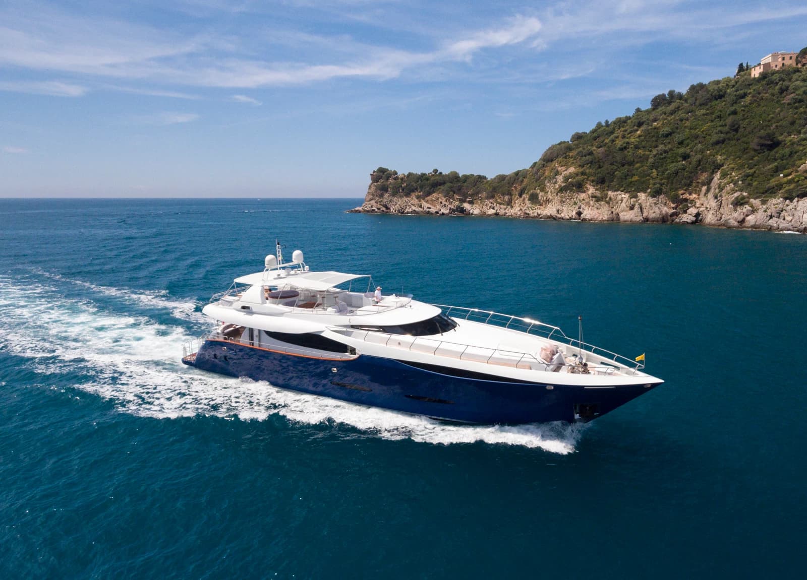 Discover Mediterranean Bliss with CLARITY: Yacht Cloud's Summer Highlight