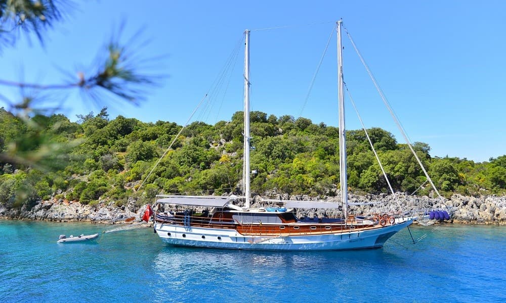  Experience Luxury with 24m MEHMET AYAZ 
