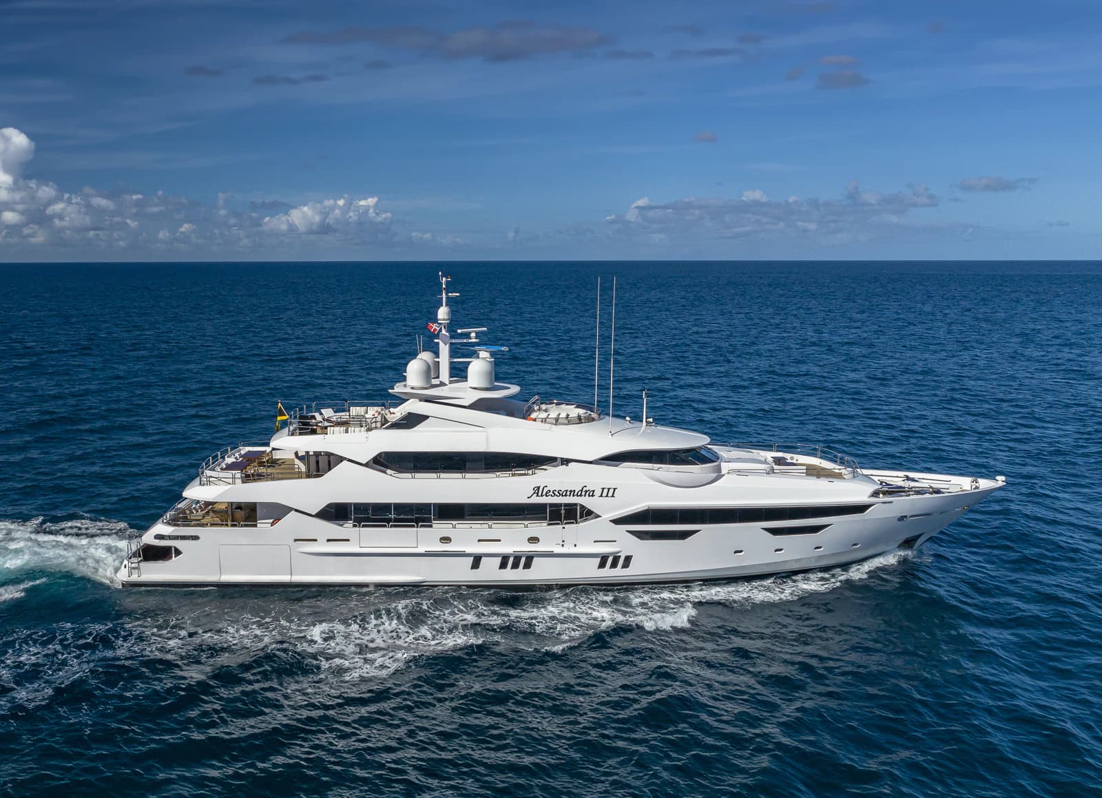 Discover the Bahamas Aboard 'ALESSANDRA III'