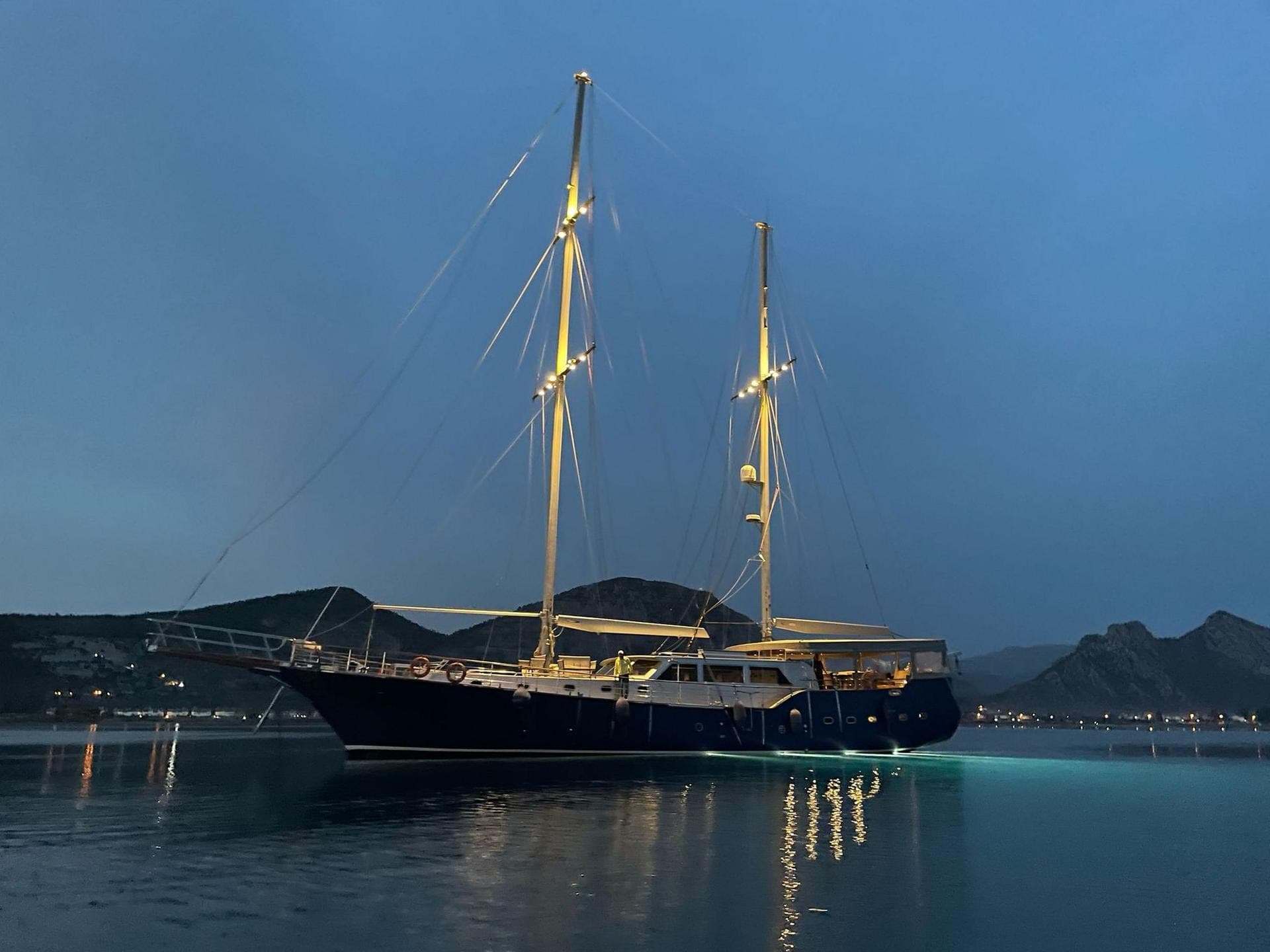 Gulet Dream A: Luxury Yacht Cruise in Southern Italy