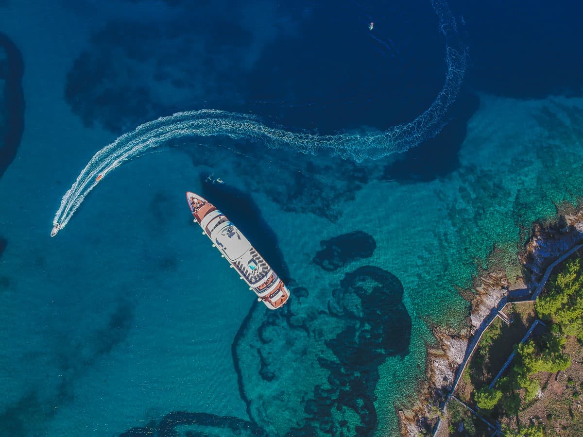 Explore Croatian Sea Aboard Yacht YOLO