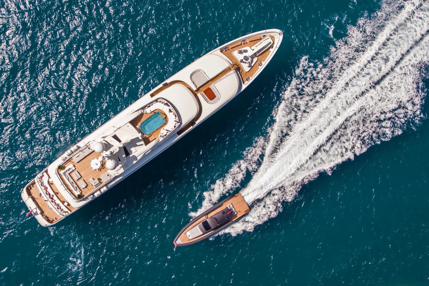 Experience Ultimate Luxury Aboard RoMa