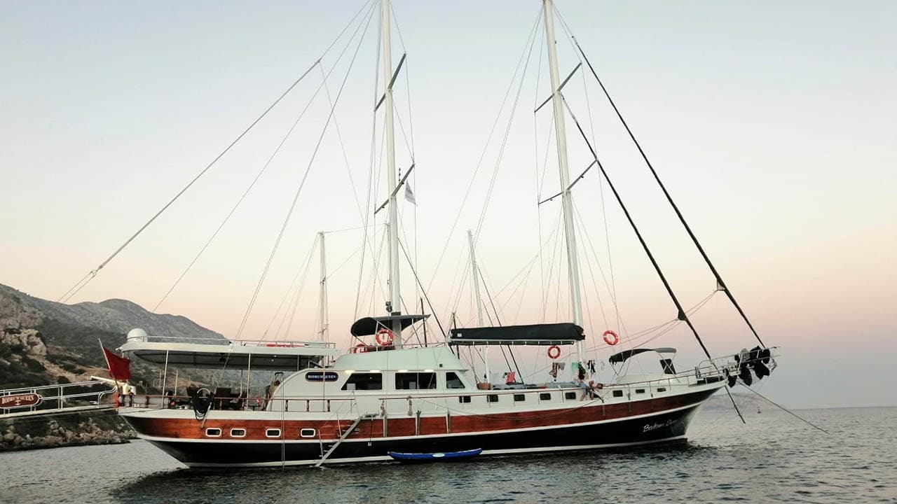 Luxury aboard the Refitted 27m Bodrum Queen
