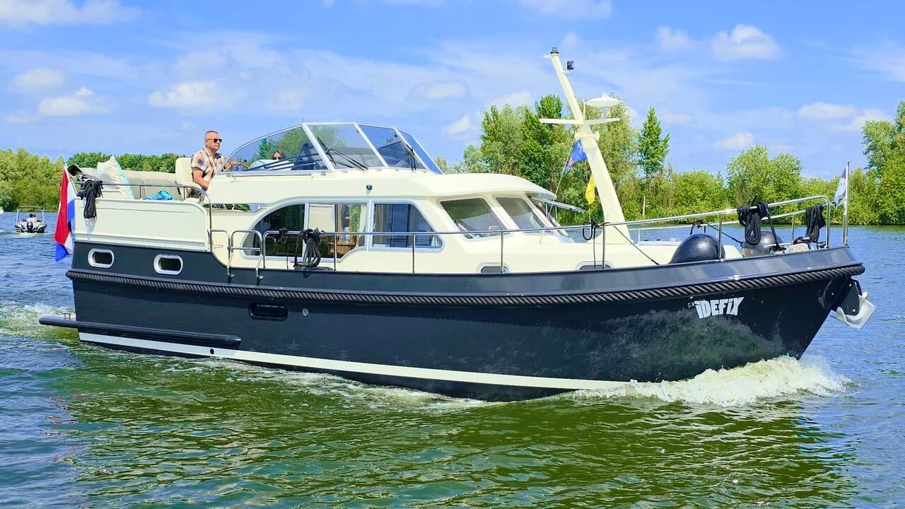Experience the Luxurious Linssen Grand Sturdy 35.0 AC