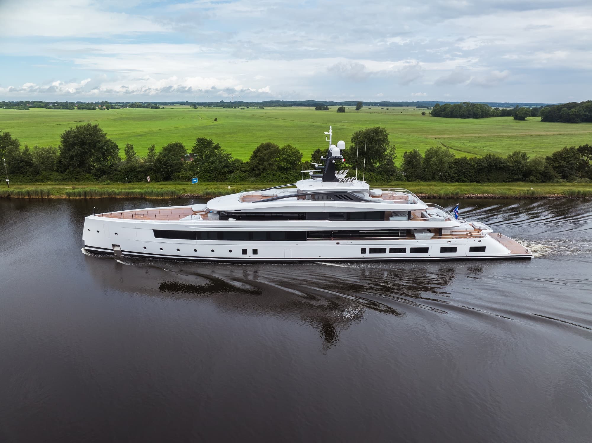 Luxury Afloat: Experience the Splendor of Haven Yacht