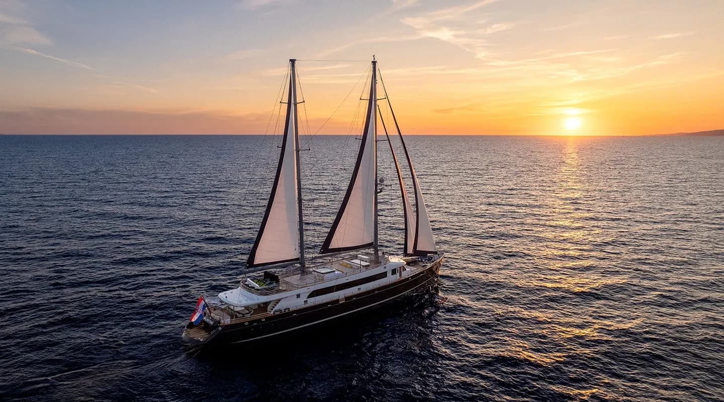 Charter of 43m Yacht Dalmatino in Croatia 2026