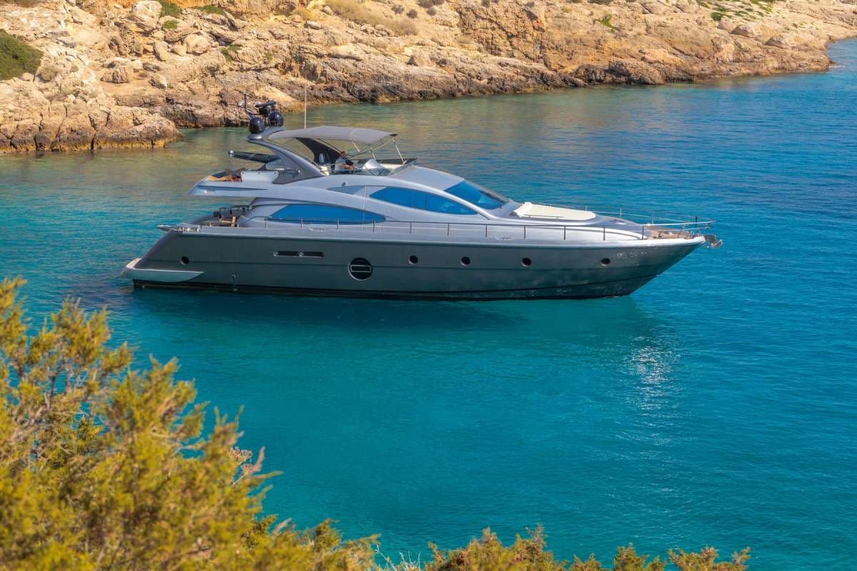 M/Y Praxis 4: High Performance in the Mediterranean