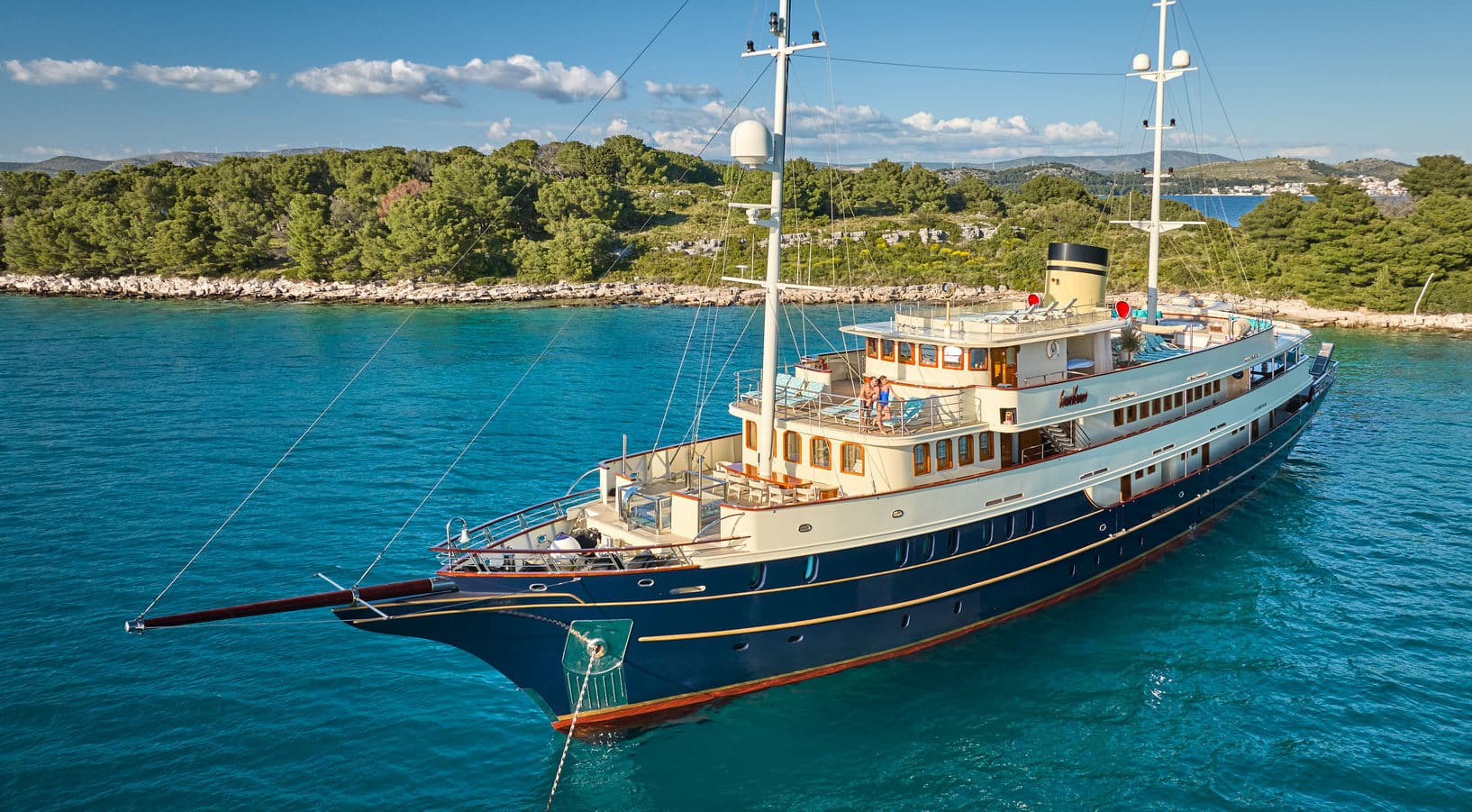 Sail Croatia on CASABLANCA - Special Offer for May and June