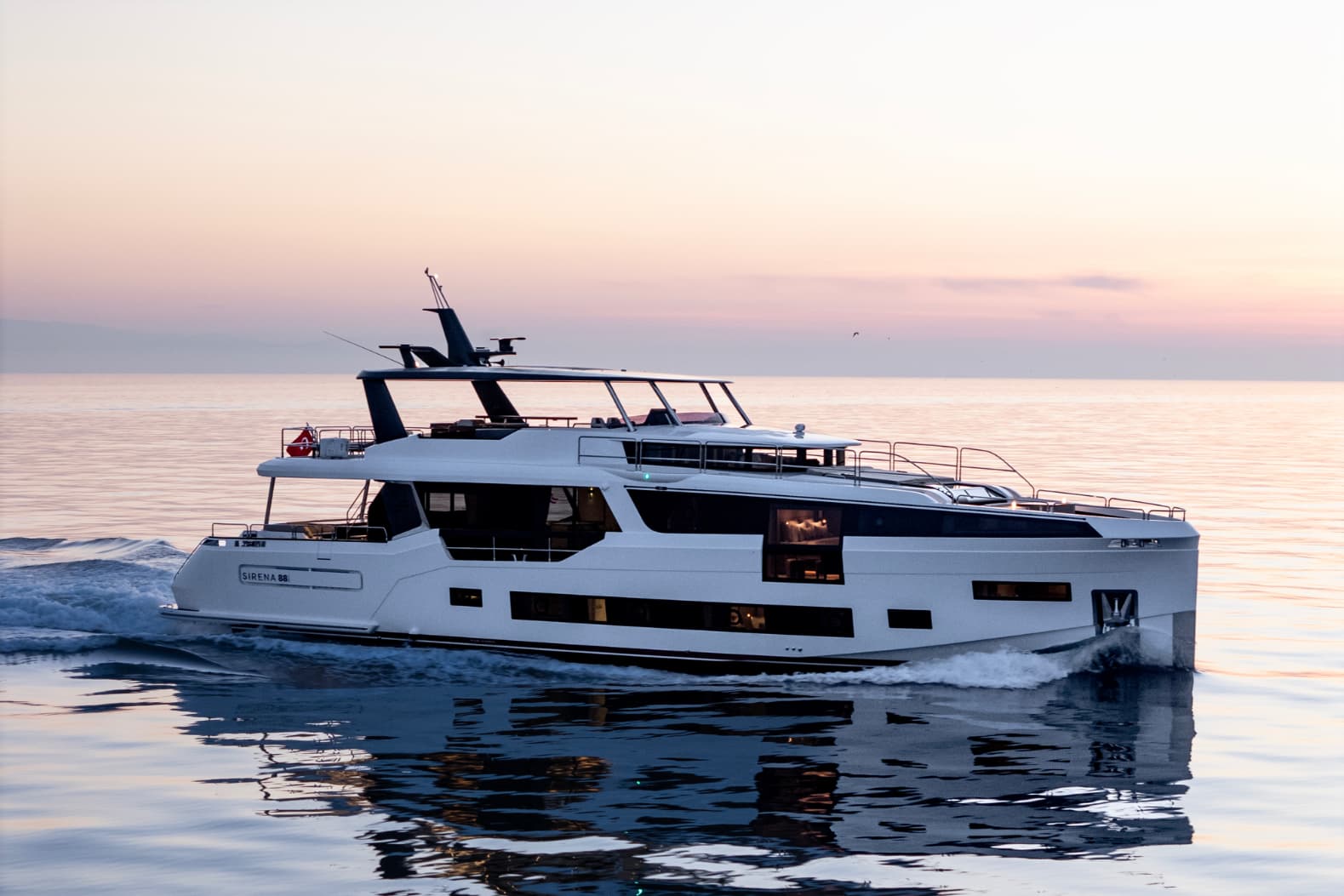 Charter Sirena 88 MAJERA: A Luxurious Croatian Escape with Yacht Cloud