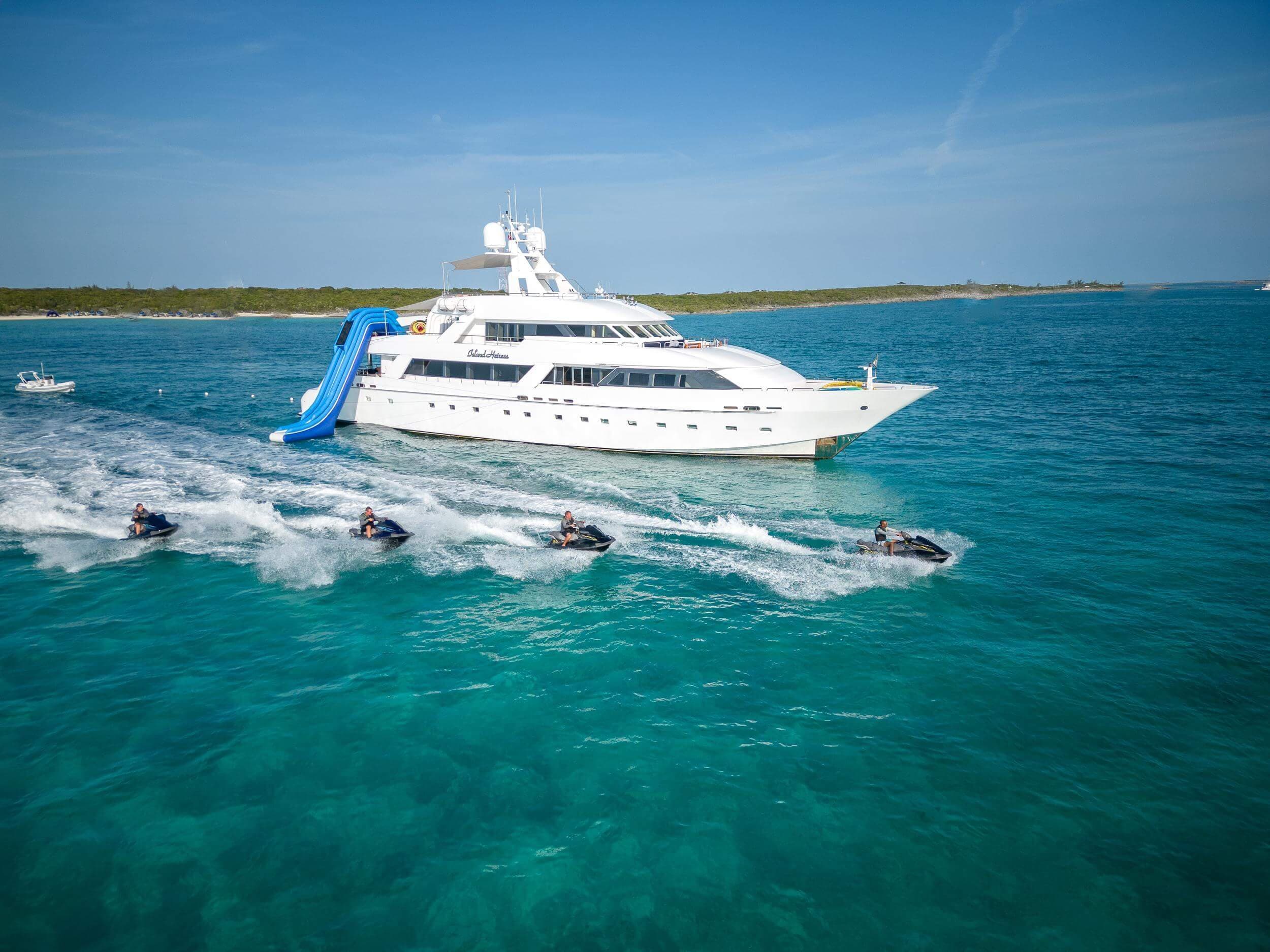 ISLAND HEIRESS in the Bahamas this Summer
