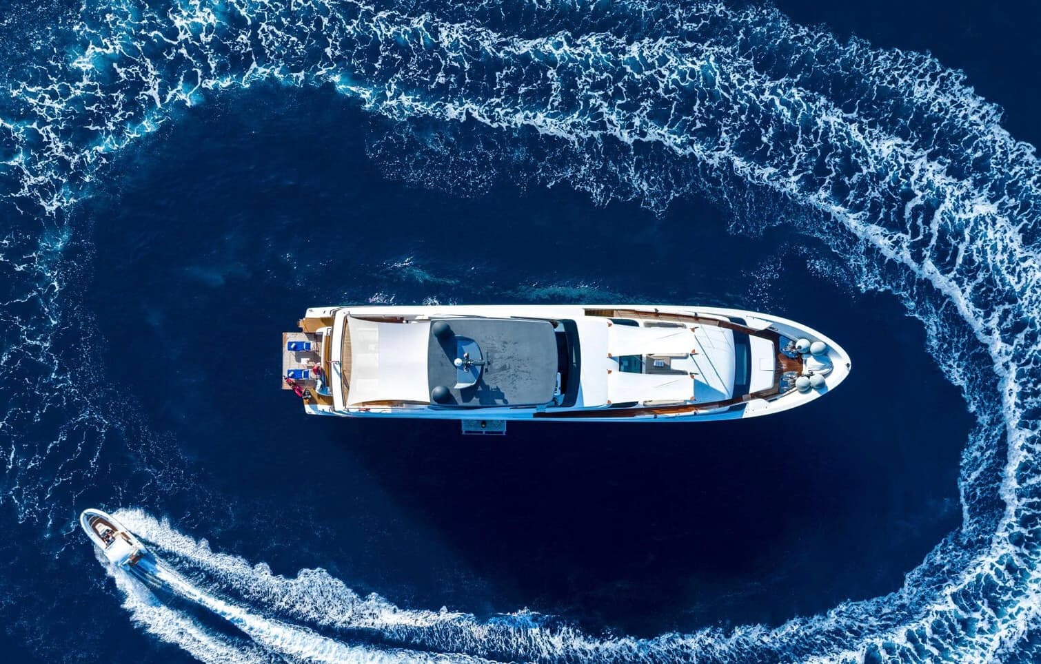 Charter M/Y BLUES: A Luxurious 30.50-Meter Yacht Escape in Turkey & the Greek Islands