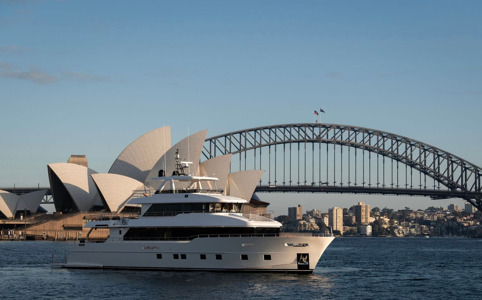 BLUESTONE: Yacht Experience in Australia