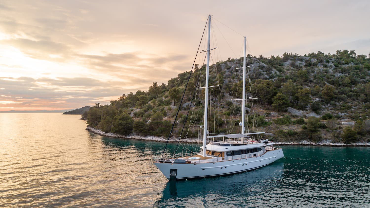 NAVILUX: Exclusive Adriatic Yacht Charter | Special Discounts for Summer 2025