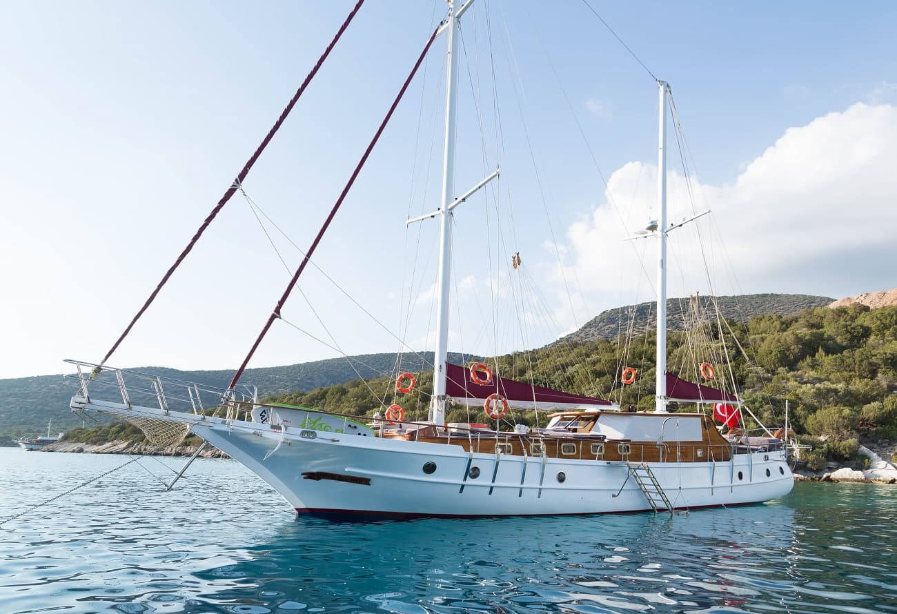 PRIMADONNA: Exclusive Turkish Coast Charters 2025