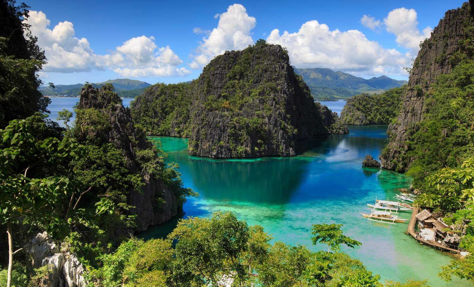 Philippines luxury gulet charter — Asia Pacific sailing destination