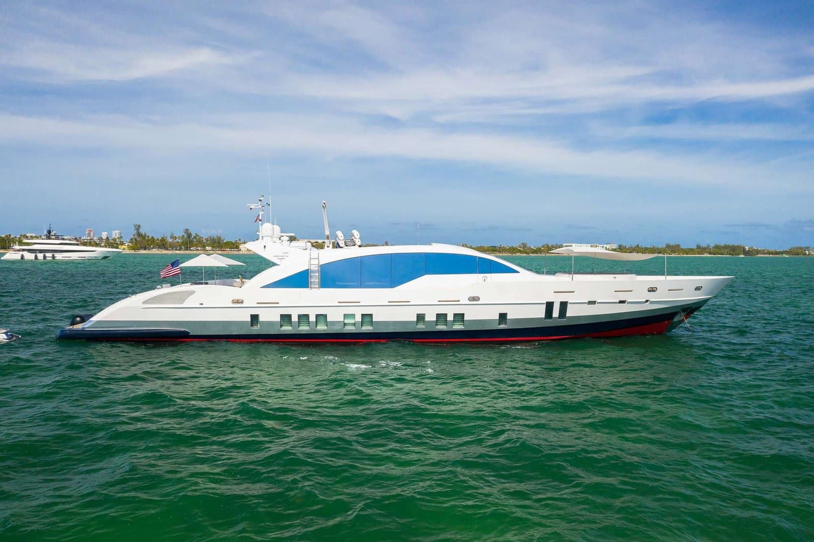 120 Double Shot exterior