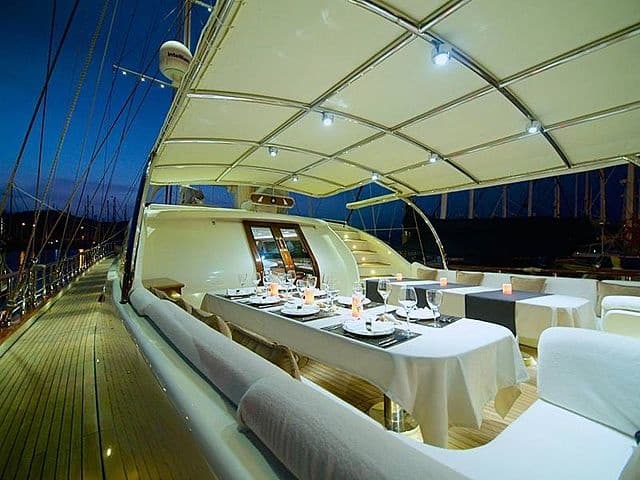 Alessandro interior