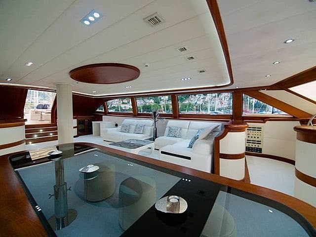 Alessandro interior