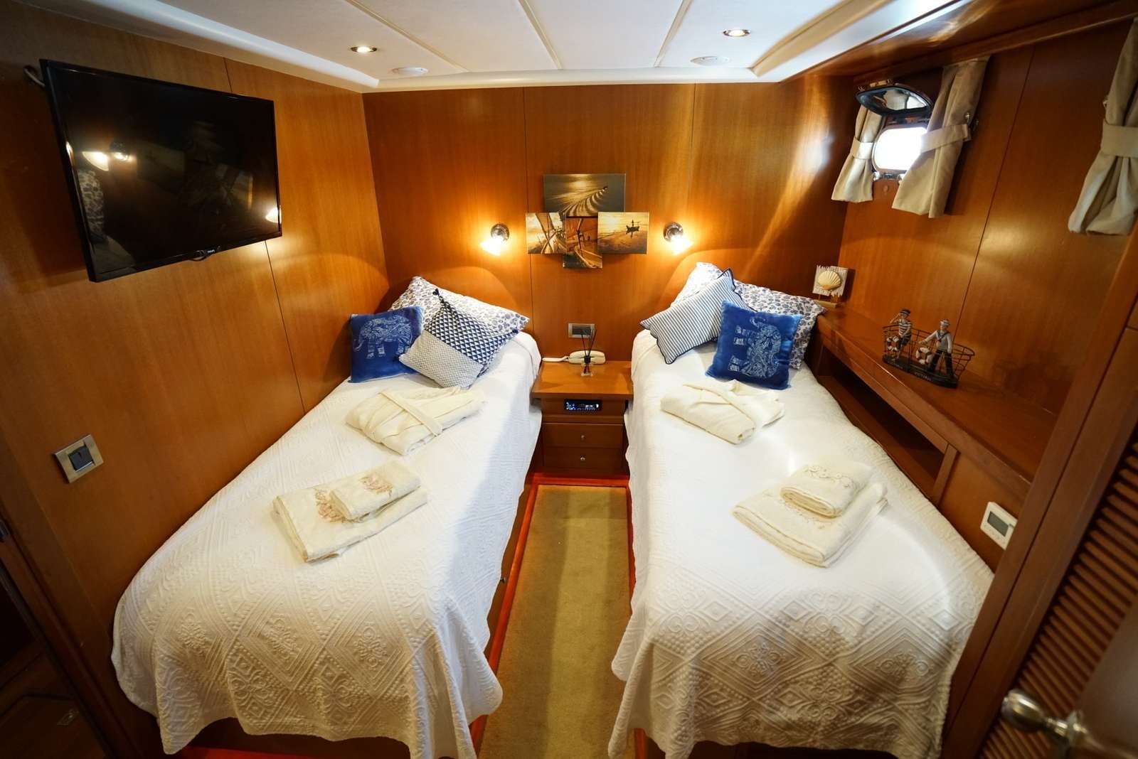 Arabella interior