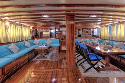 Baba Veli 7 interior