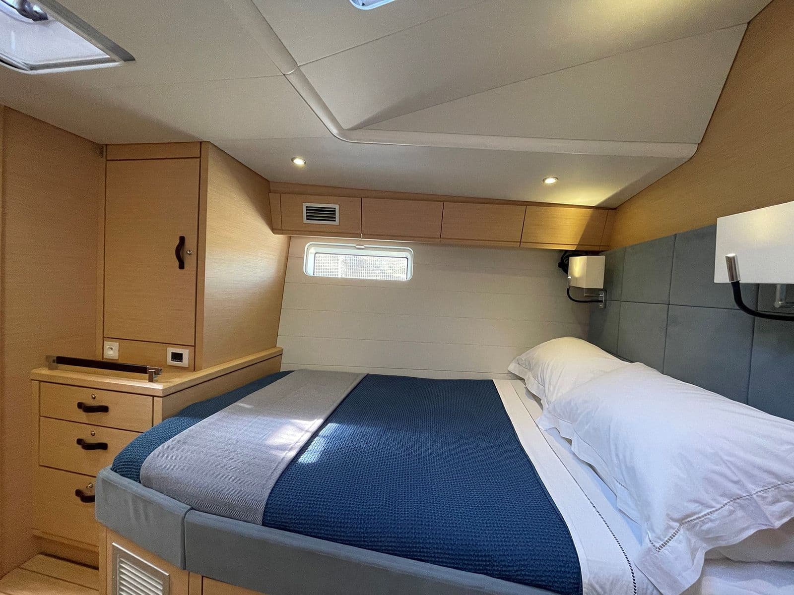 Balladeer interior