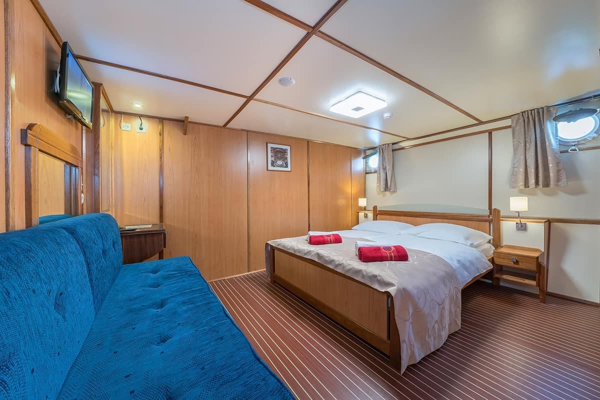 Barbara interior