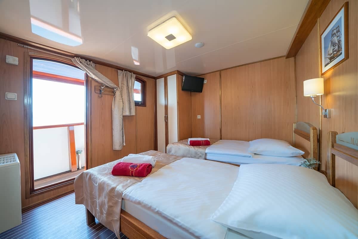 Barbara interior