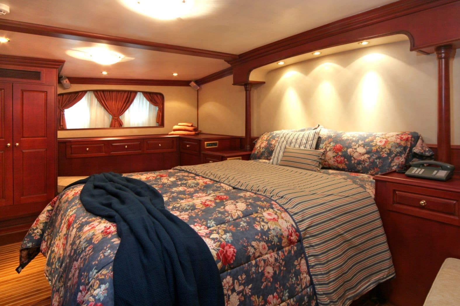 Blue Dream interior