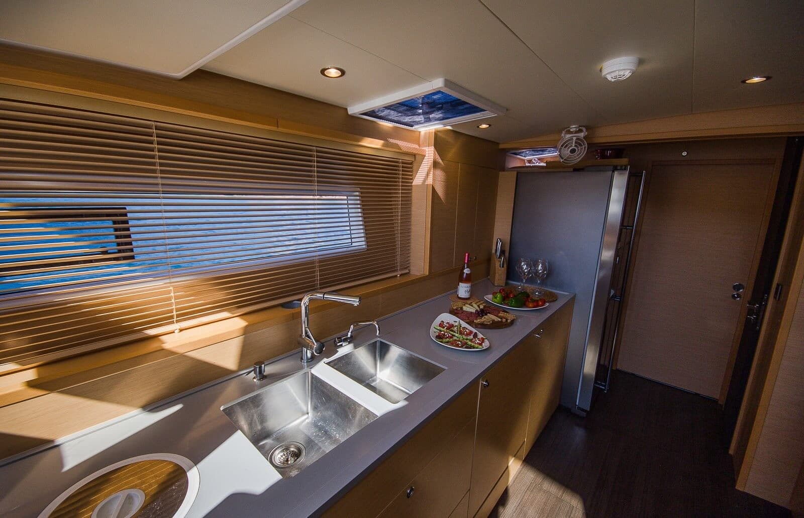 Carpe Diem Lagoon 620 interior