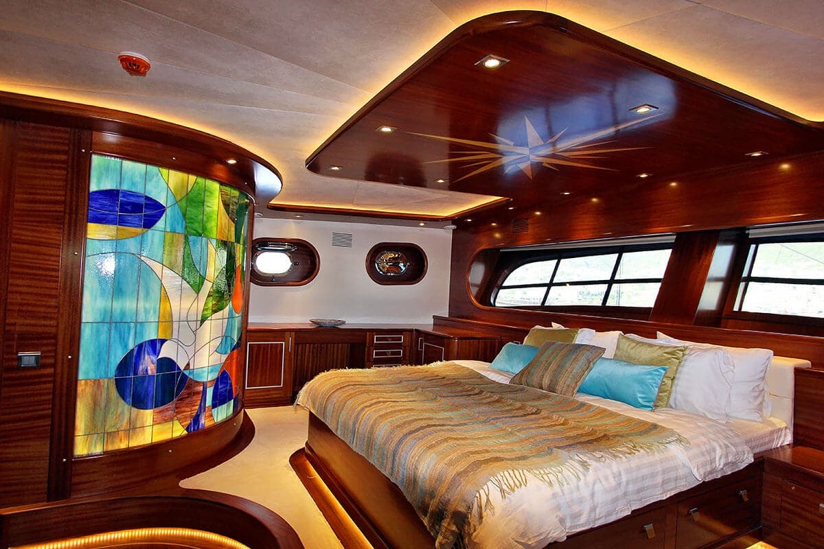 Carpe Diem 5 cabin
