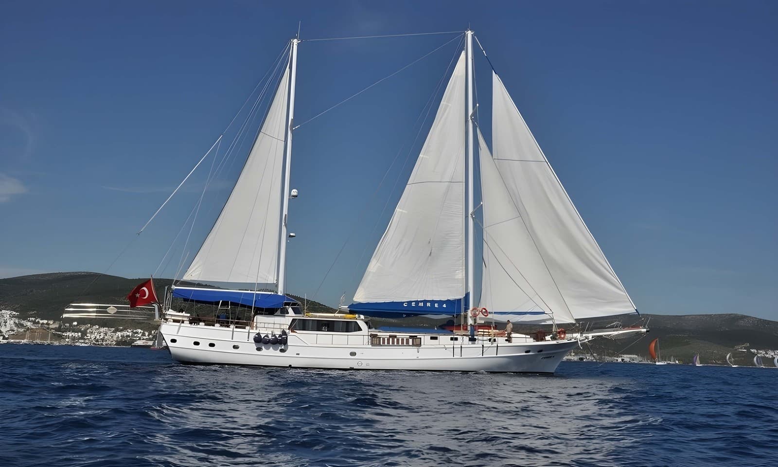 Cemre IV exterior