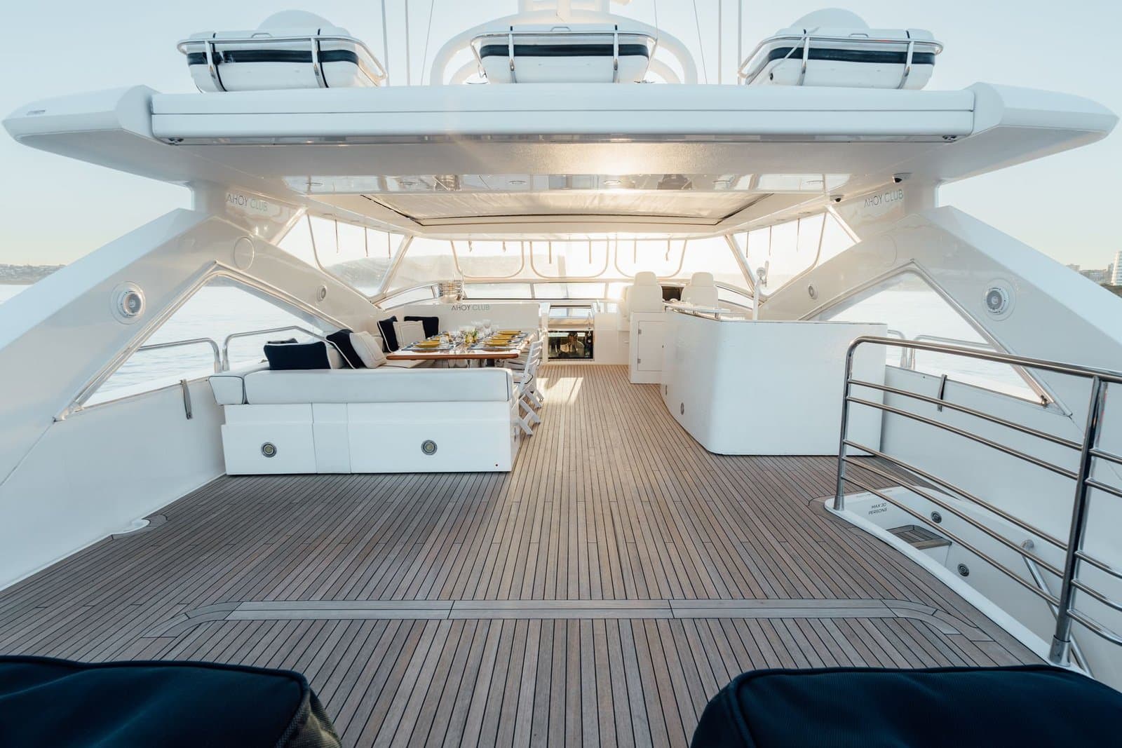 Chaos interior
