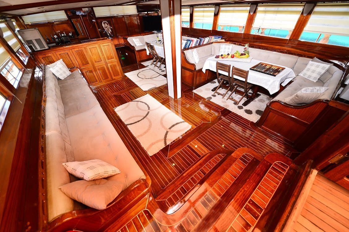 Deniz Felix Balina cabin