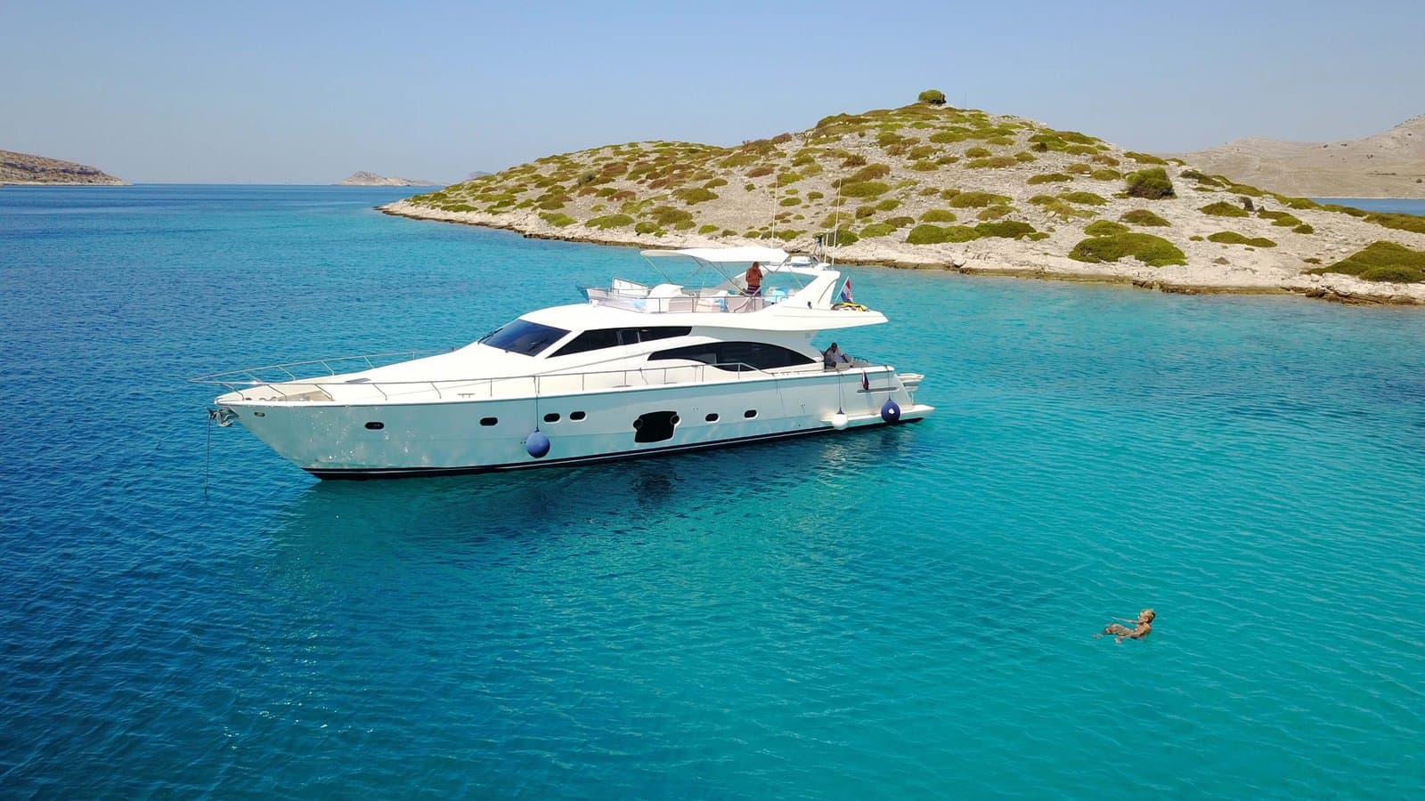 Dominique exterior