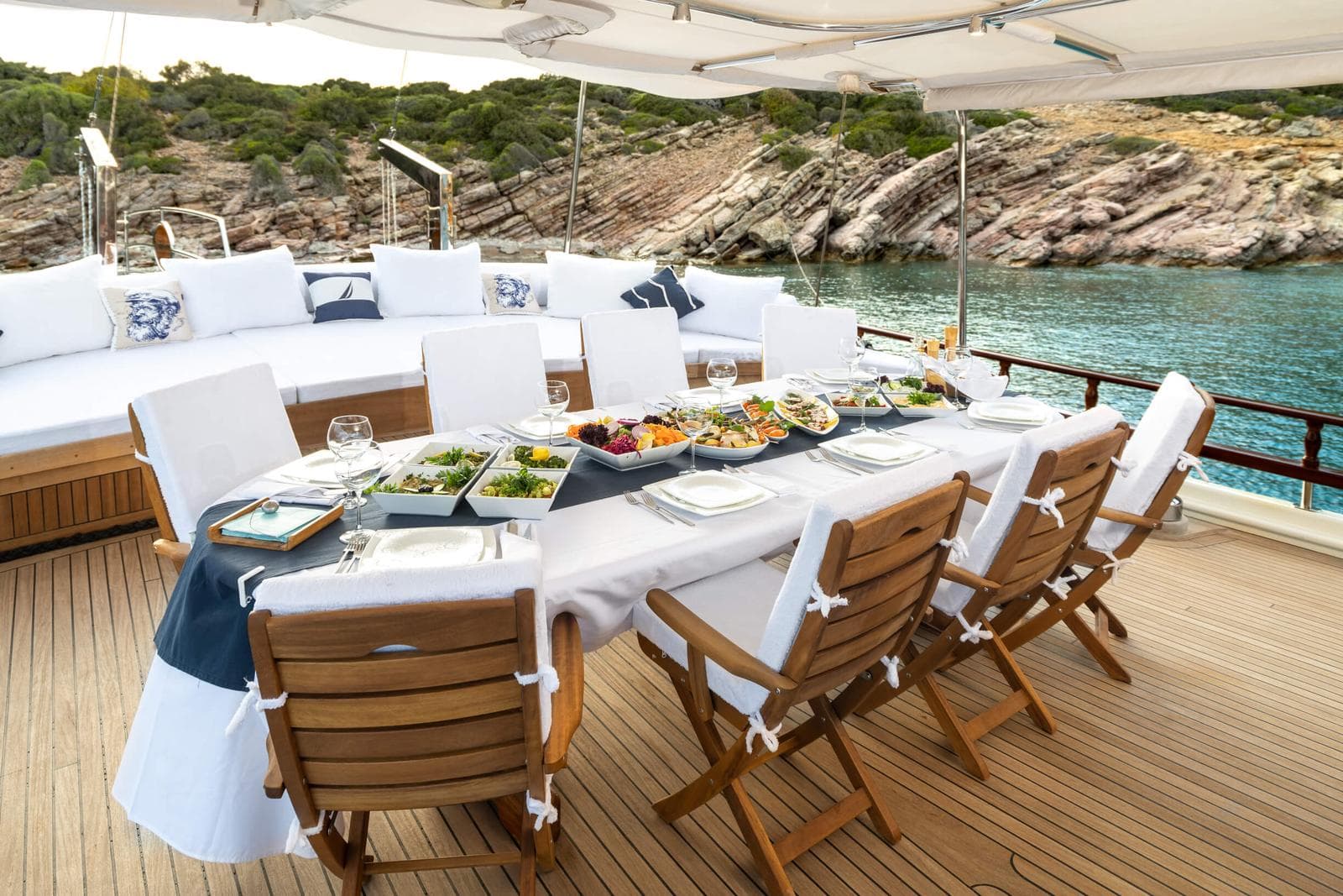 Estrella De Mar deck