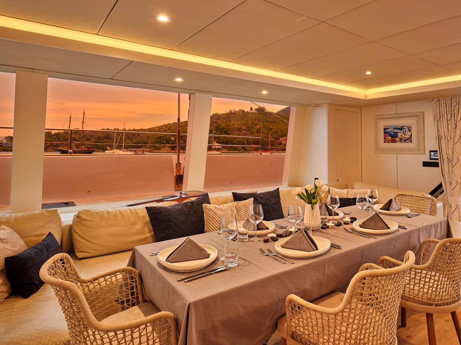 Genny Sunreef 80 interior