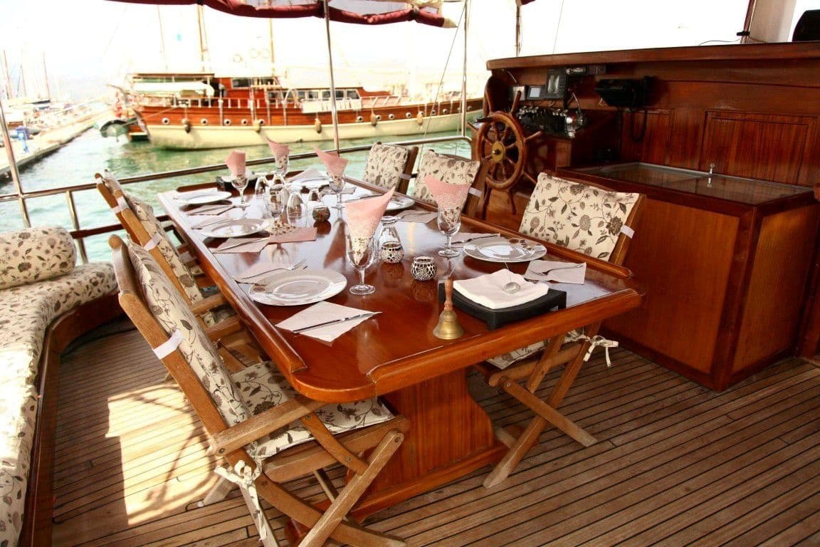 Gulet Aria interior