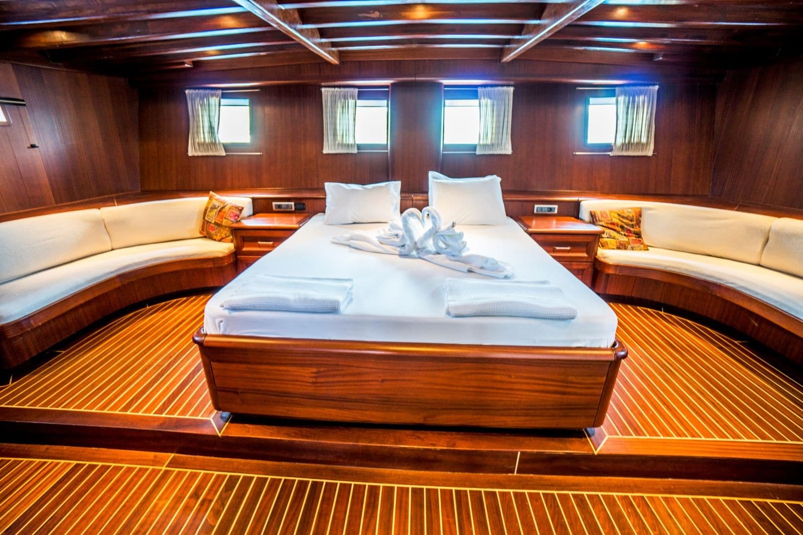 Gulet Freedom interior