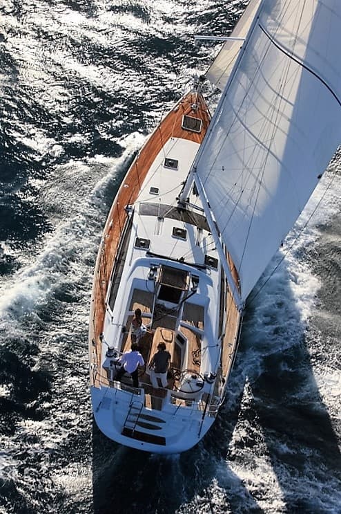 Jeanneau 53 dining