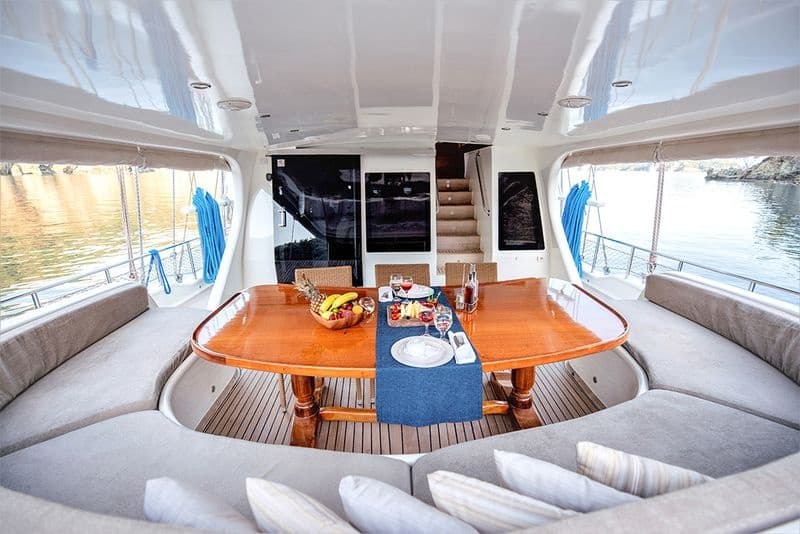 Kayhan 4 cabin
