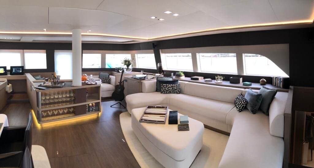 La Gatta deck