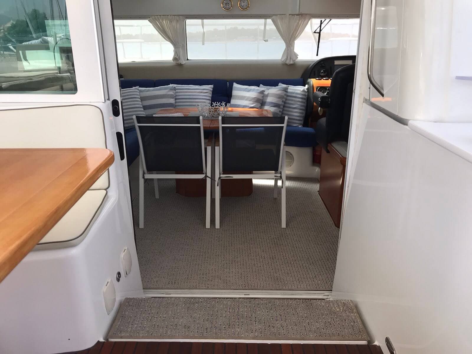 Lagoon 43 cabin