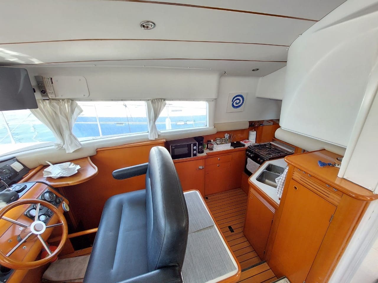 Lagoon 43 cabin