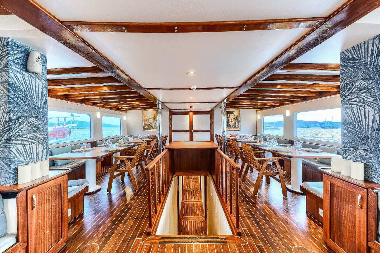 Love Boat cabin