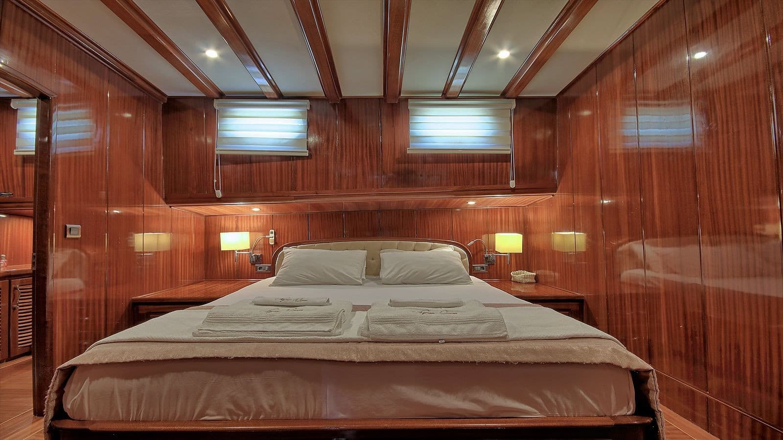 Lycian Queen interior