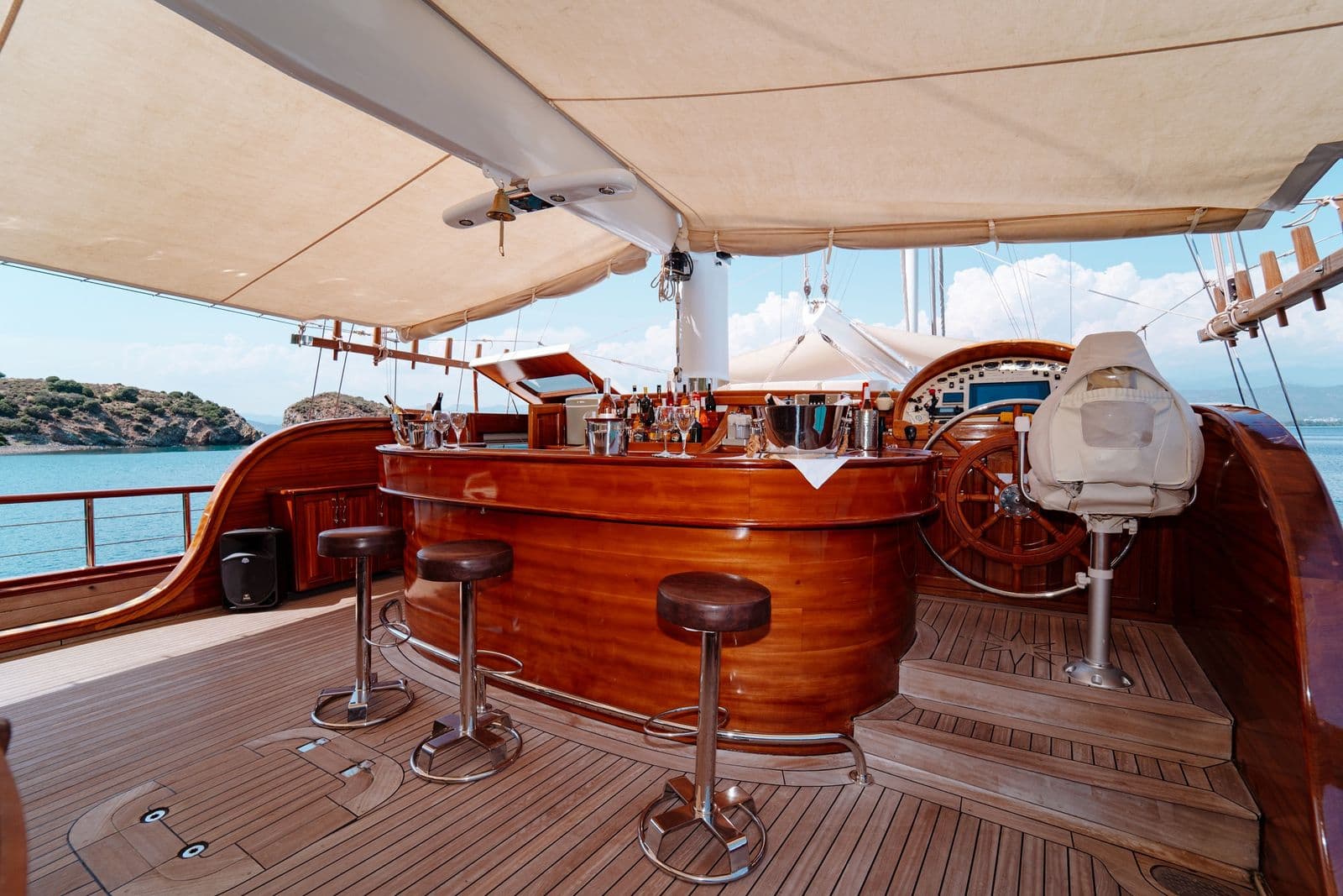 Lycian Queen interior