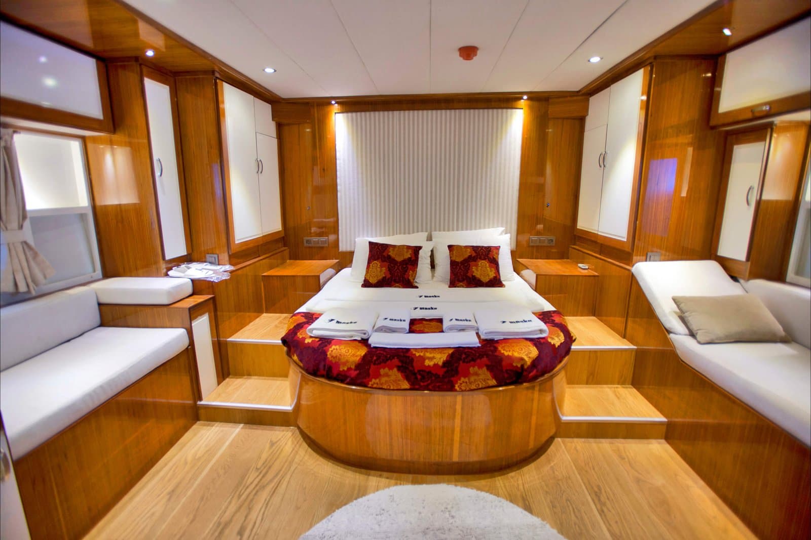 Maske 2 cabin