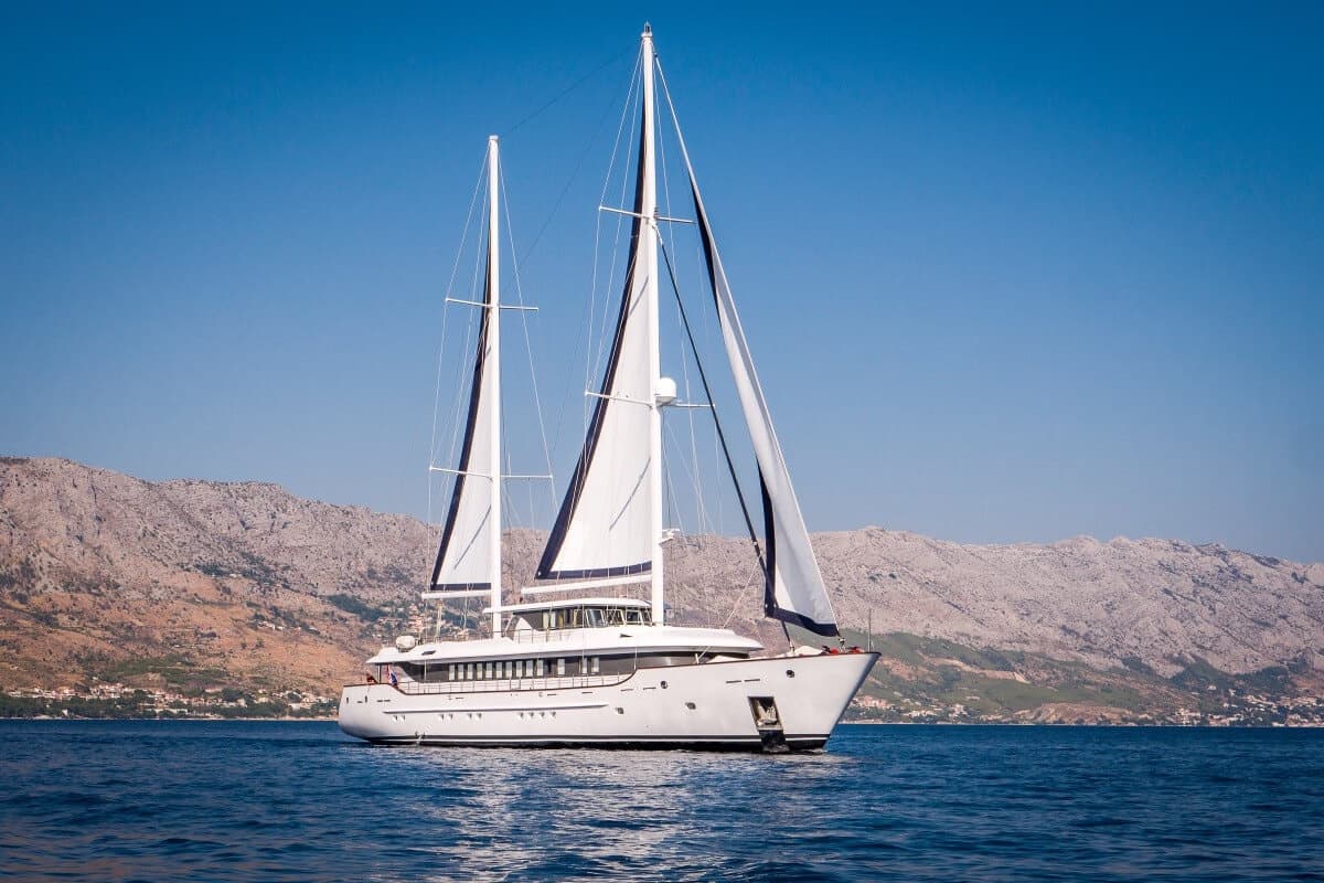 M/s Omnia dining