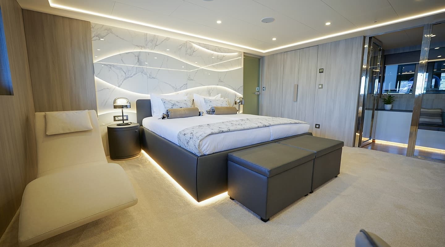 M/y Freedom deck