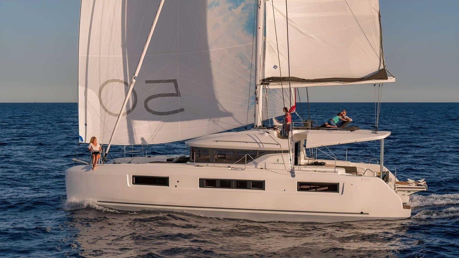 Nauti Cat cabin